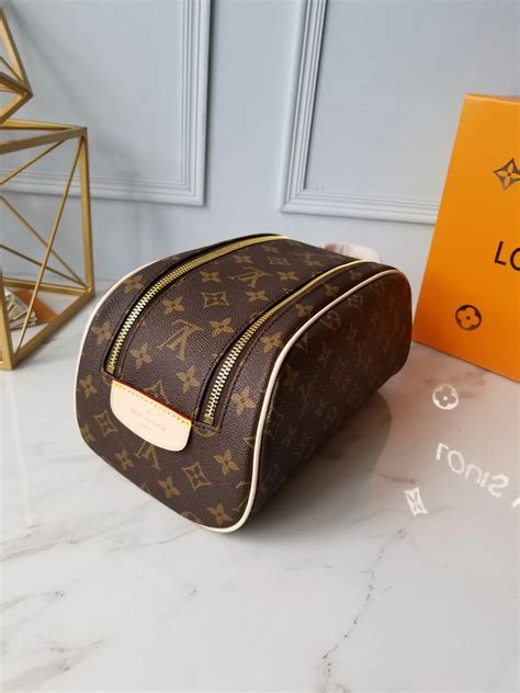 louis vuitton toiletry bag fake|louis vuitton toiletry pouch 19.